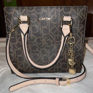 Calvin Klein crossbody purse.